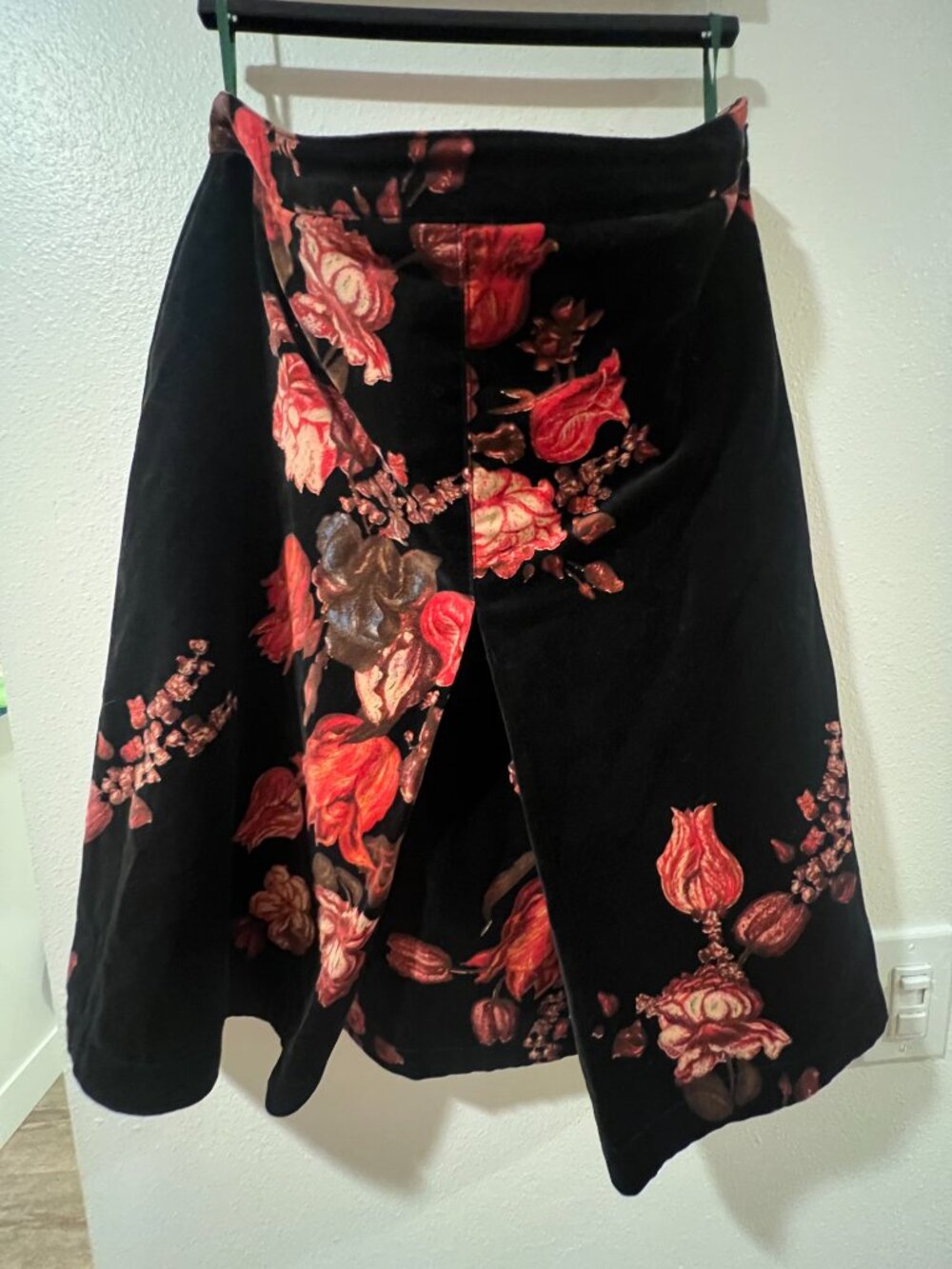 Oilily velvet black size 42 floral print baroque skirt Dutch masters art tulip